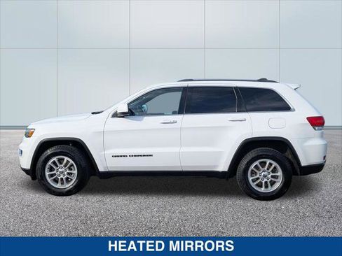 Used 2019 Jeep Grand Cherokee Laredo image 2