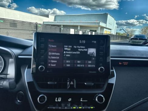 Used 2022 Toyota Corolla SE FWD image 25