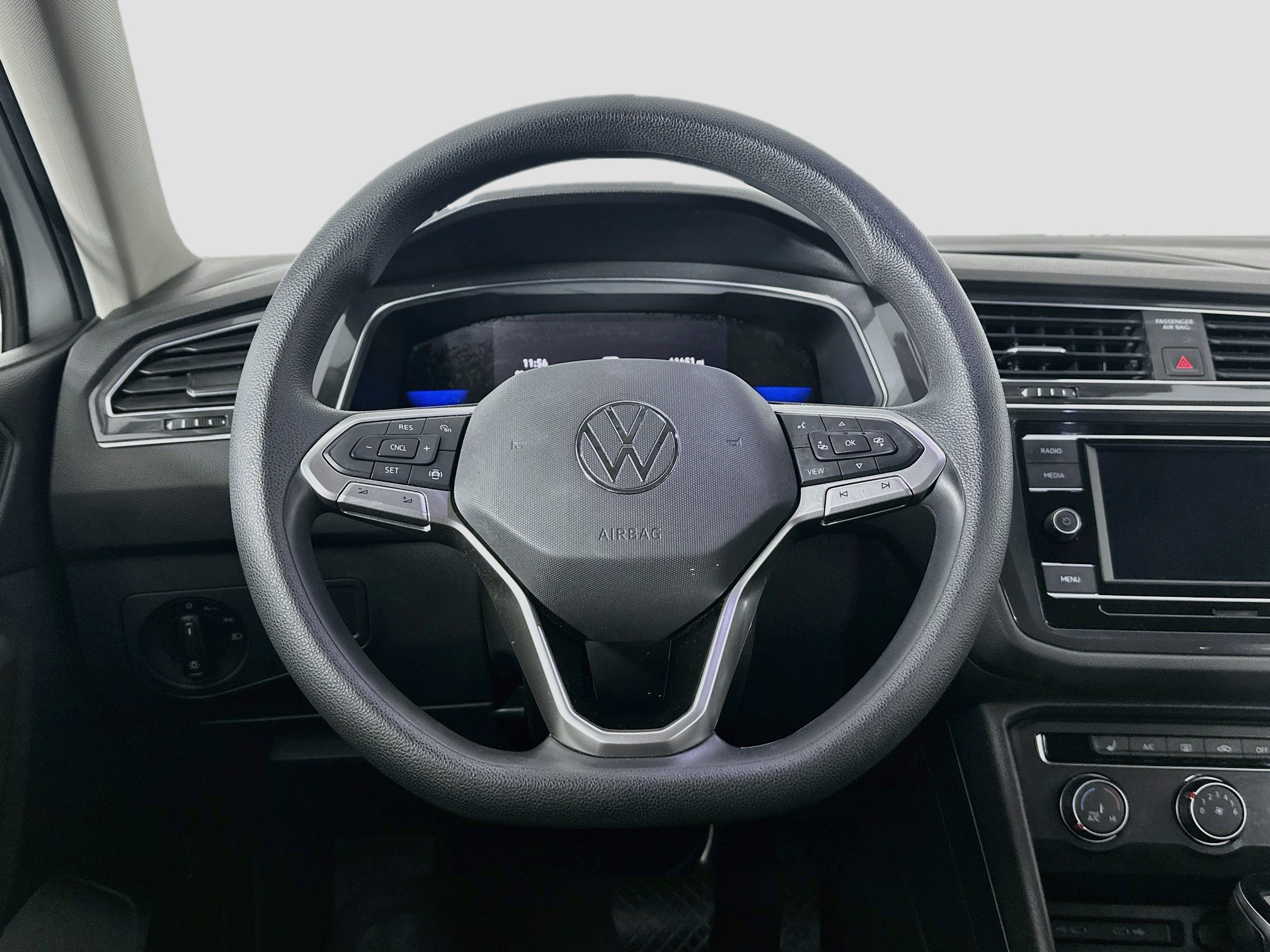 Used 2022 Volkswagen Tiguan S FWD image 17