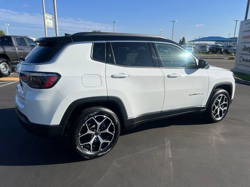 Used 2025 Jeep Compass Limited AWD/4WD image 10