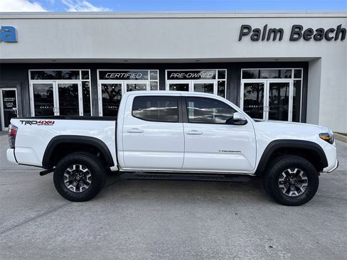 Used 2023 Toyota Tacoma TRD Off-Road image 6