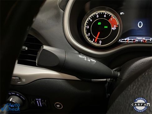 Used 2017 Jeep Cherokee Overland w/ Technology Group image 33