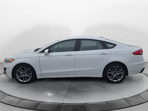 Used 2020 Ford Fusion SEL image 2