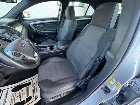 Used 2018 Ford Taurus SEL FWD image 10