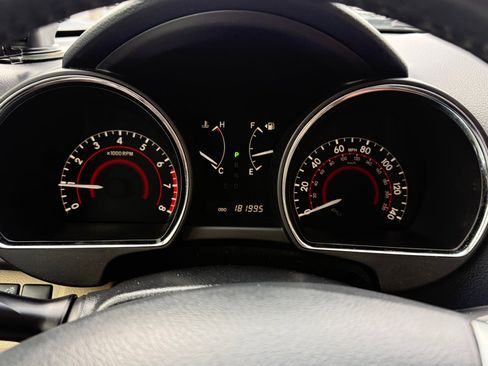 Used 2013 Toyota Highlander Limited image 23