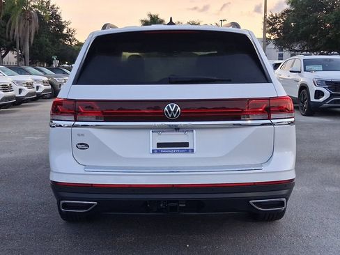 New 2026 Volkswagen Atlas SE FWD image 4