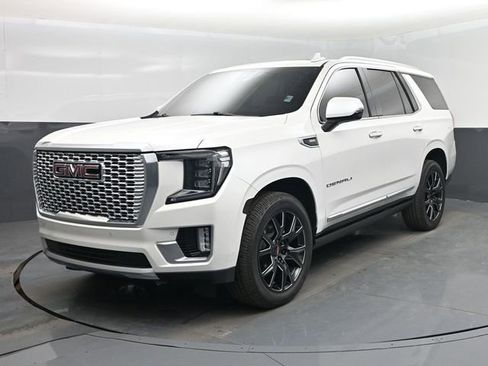 Used 2021 GMC Yukon Denali w/ Denali Premium Package RWD image 22