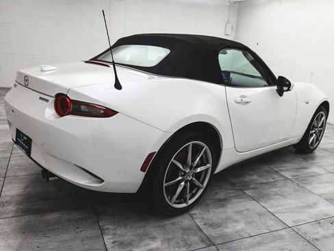 Used 2023 MAZDA MX-5 Miata Grand Touring RWD image 8
