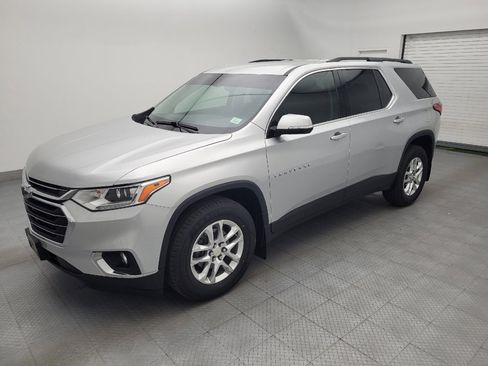 Used 2020 Chevrolet Traverse LT AWD/4WD image 2
