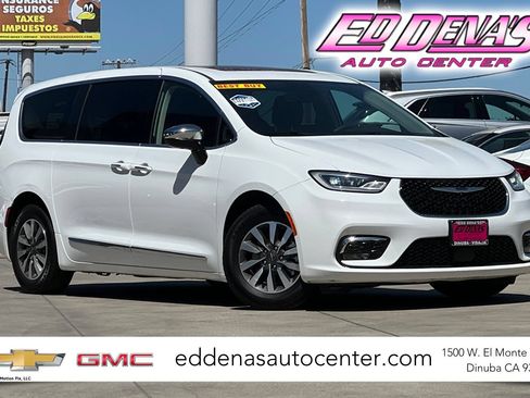 Used 2023 Chrysler Pacifica Limited FWD image 1