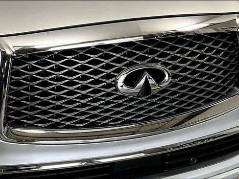 Used 2019 INFINITI QX80 Luxe image 30