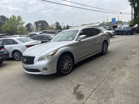Used 2011 INFINITI M37 x w/ Premium Pkg image 2