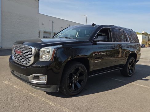 Used 2019 GMC Yukon Denali w/ Denali Ultimate Package image 1