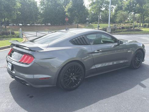 Used 2021 Ford Mustang GT Premium w/ GT Performance Package RWD image 9