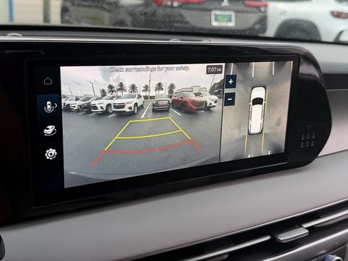 Used 2024 Hyundai Palisade SEL FWD image 27