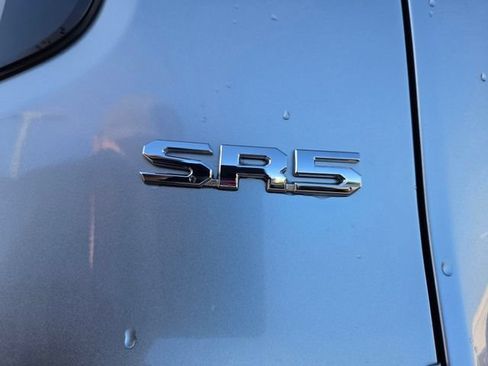 Used 2024 Toyota Tacoma SR5 AWD/4WD image 23