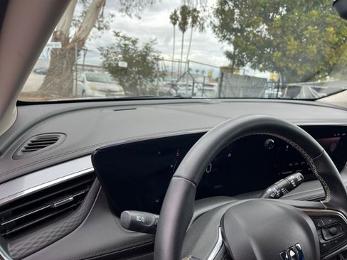 Used 2025 Buick Encore GX Preferred image 34