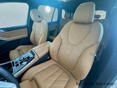 Used 2025 BMW X5 xDrive40i w/ Premium Package AWD/4WD image 22