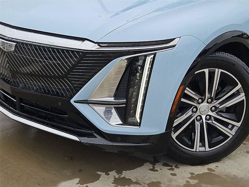 Certified 2024 Cadillac Lyriq Luxury RWD image 7