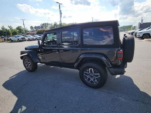 Used 2024 Jeep Wrangler Sahara w/ Safety Group image 3