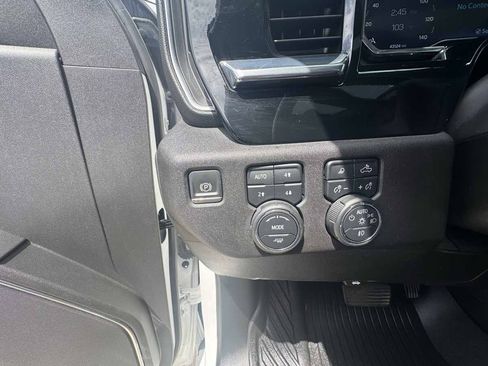 Used 2024 Chevrolet Silverado 1500 LTZ AWD/4WD image 16