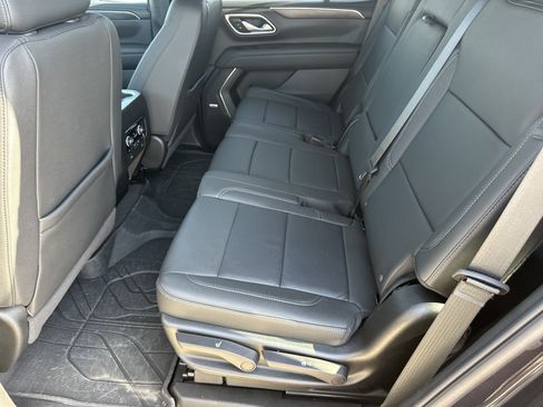 Certified 2024 Chevrolet Tahoe Z71 w/ Luxury Package AWD/4WD image 23