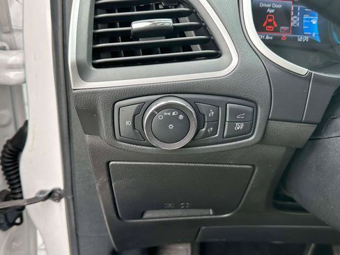 Used 2019 Ford Edge SEL w/ Equipment Group 201A image 21