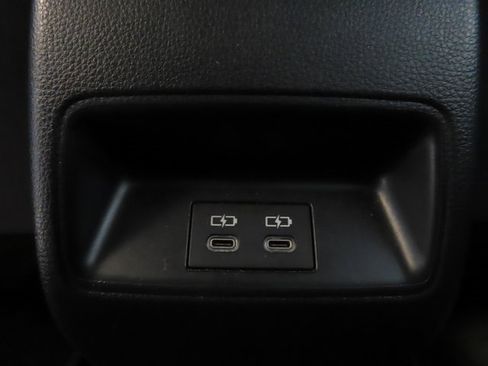 Used 2024 Toyota Corolla LE image 27