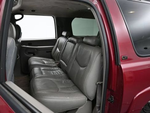 Used 2004 Chevrolet Suburban LT w/ Preferred Equipment Group RWD image 25