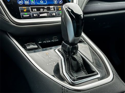 Used 2023 Subaru Outback Premium image 22