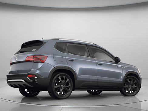 Used 2022 Volkswagen Taos SE w/ IQ.Drive SE Package FWD image 5