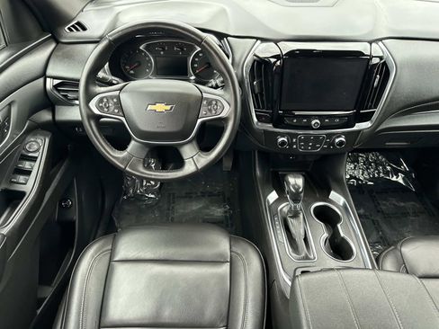 Used 2022 Chevrolet Traverse LT w/ LPO, Floor Liner Package image 9
