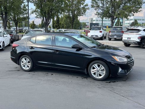 Used 2020 Hyundai Elantra SEL FWD image 5