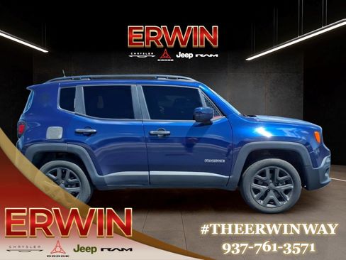 Used 2018 Jeep Renegade Latitude AWD/4WD image 8