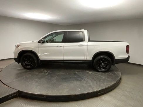 Certified 2025 Honda Ridgeline Black Edition image 4