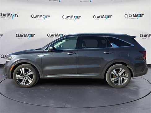 Used 2024 Kia Sorento SX Prestige w/ Panoramic Sunroof Package image 2
