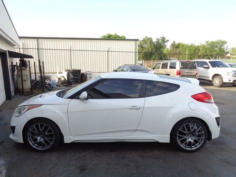 Used 2013 Hyundai Veloster Turbo image 1