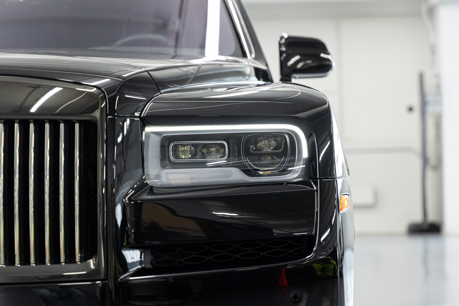 Certified 2024 Rolls-Royce Cullinan Black Badge w/ Driver's Package AWD/4WD image 11