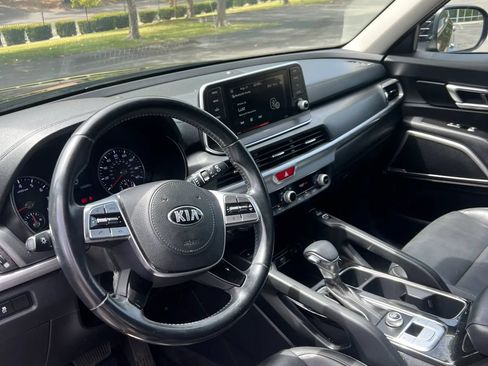 Used 2020 Kia Telluride S FWD image 9