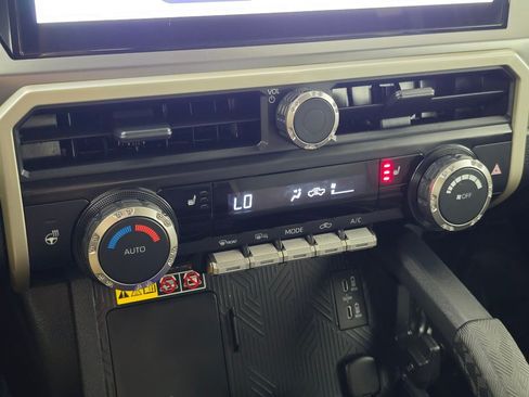 Used 2024 Toyota Tacoma TRD Off-Road w/ TRD Off Road Upgrade Package AWD/4WD image 19