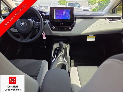 Used 2026 Toyota Corolla LE FWD image 5