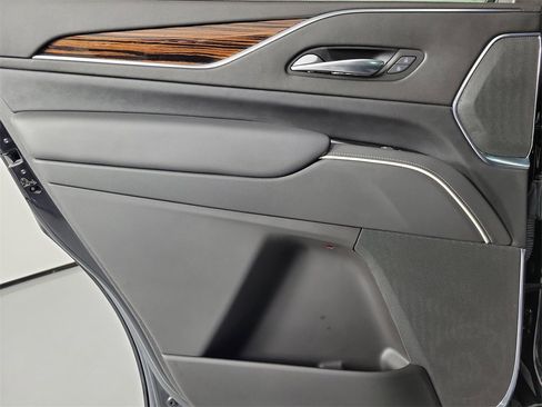 Certified 2022 Cadillac Escalade Premium Luxury w/ Performance Package image 14