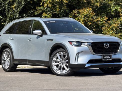 Certified 2025 MAZDA CX-90 3.3 Turbo w/ Premium Plus Pkg image 2