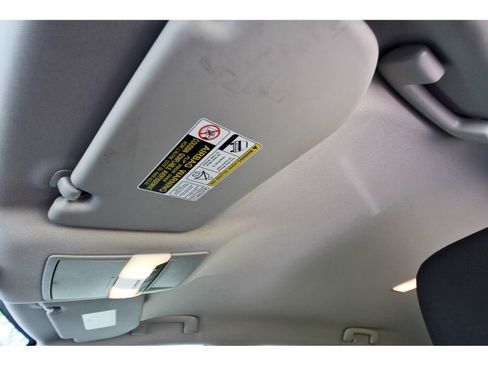 Used 2021 Nissan Rogue S FWD image 29