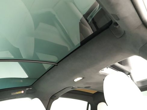 Used 2022 Tesla Model X AWD/4WD image 24