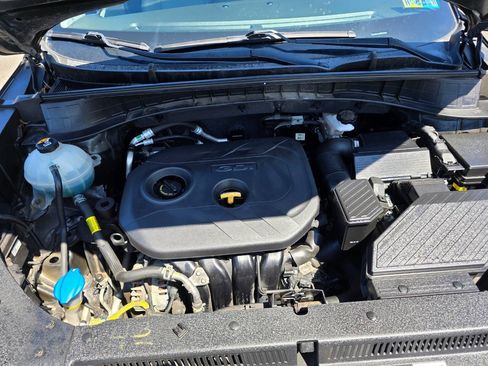 Used 2019 Hyundai Tucson SE image 34