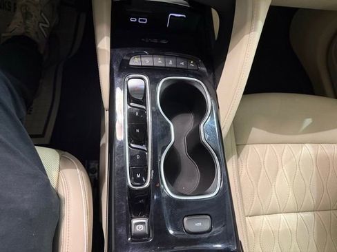 Certified 2022 Buick Envision Avenir w/ Technology Package II image 22