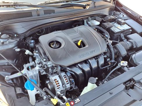 Certified 2023 Kia Forte LXS w/ LXS Technology Package FWD image 24