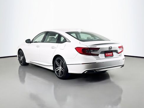 Used 2021 Honda Accord Touring image 3