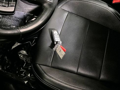 Used 2022 Ford Mustang Premium image 10